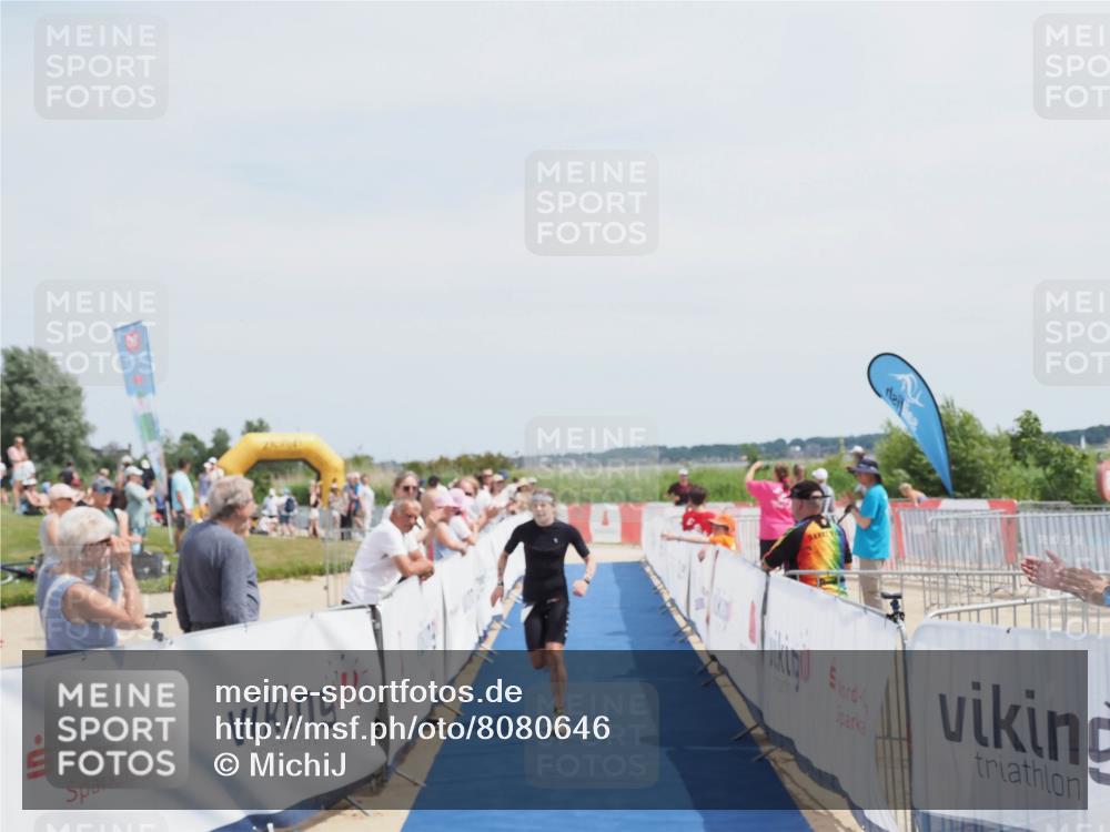 22.06.2025 - Viking Triathlon MichiJ http://msf.ph/oto/8080646 22.06.2025 14:21:29 Ziel 10 meine-sportfotos.de