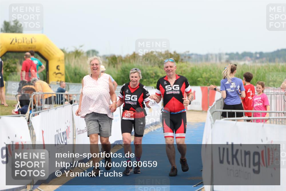 22.06.2025 - Viking Triathlon Yannick Fuchs http://msf.ph/oto/8080659 22.06.2025 16:59:29 Ziel 640 meine-sportfotos.de