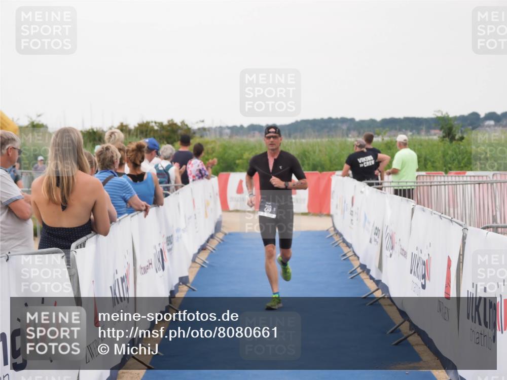 22.06.2025 - Viking Triathlon MichiJ http://msf.ph/oto/8080661 22.06.2025 15:57:43 Ziel 219 meine-sportfotos.de