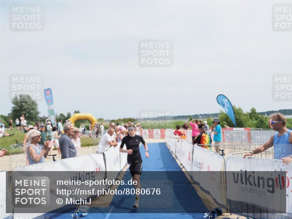 22.06.2025 - Viking Triathlon MichiJ http://msf.ph/oto/8080676 22.06.2025 14:21:29 Ziel 10 meine-sportfotos.de