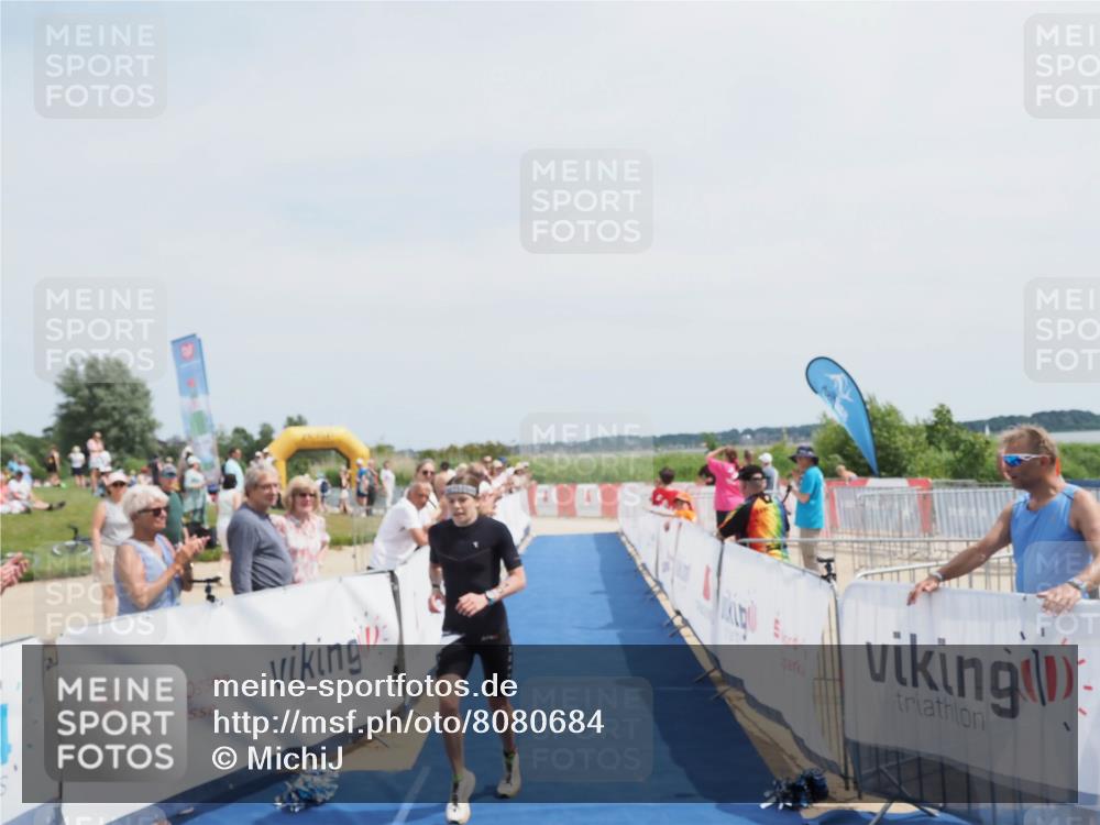 22.06.2025 - Viking Triathlon MichiJ http://msf.ph/oto/8080684 22.06.2025 14:21:29 Ziel 10 meine-sportfotos.de