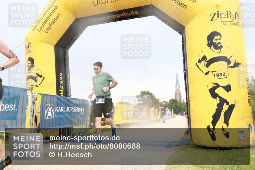 22.06.2025 - Viking Triathlon H.Heesch http://msf.ph/oto/8080688 22.06.2025 16:36:44 Laufen 267, 305 meine-sportfotos.de
