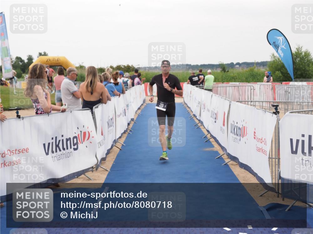 22.06.2025 - Viking Triathlon MichiJ http://msf.ph/oto/8080718 22.06.2025 15:57:44 Ziel 219 meine-sportfotos.de