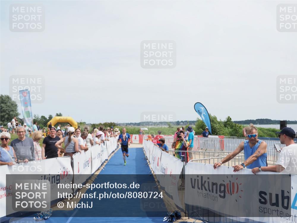 22.06.2025 - Viking Triathlon MichiJ http://msf.ph/oto/8080724 22.06.2025 14:23:14 Ziel 347 meine-sportfotos.de