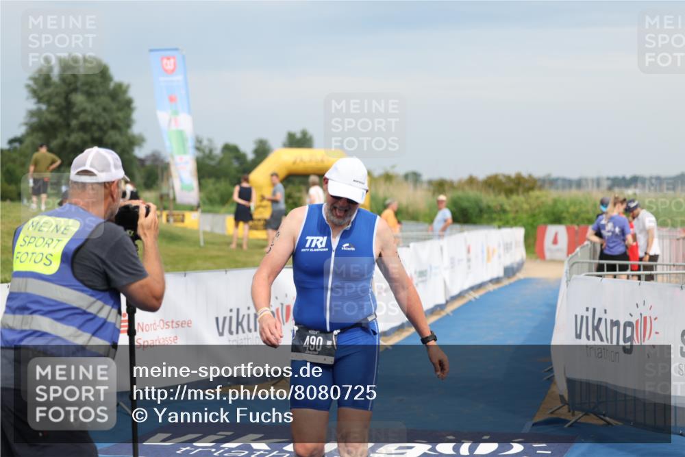 22.06.2025 - Viking Triathlon Yannick Fuchs http://msf.ph/oto/8080725 22.06.2025 17:01:56 Ziel 490 meine-sportfotos.de