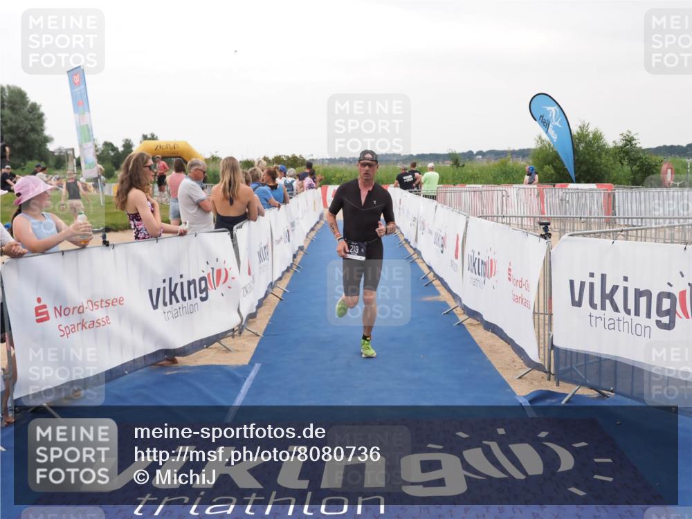22.06.2025 - Viking Triathlon MichiJ http://msf.ph/oto/8080736 22.06.2025 15:57:45 Ziel 219 meine-sportfotos.de