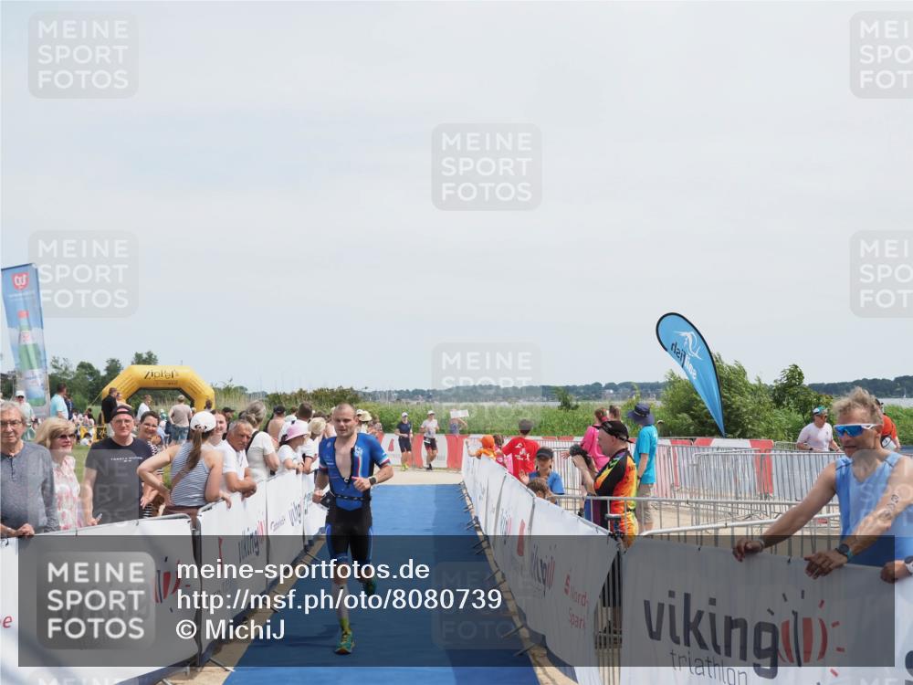 22.06.2025 - Viking Triathlon MichiJ http://msf.ph/oto/8080739 22.06.2025 14:23:15 Ziel 347 meine-sportfotos.de
