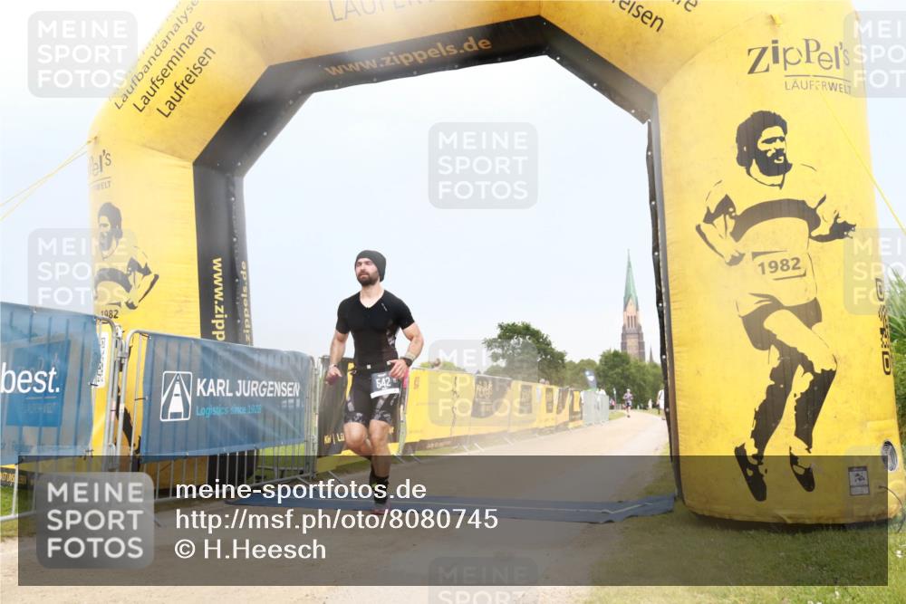 22.06.2025 - Viking Triathlon H.Heesch http://msf.ph/oto/8080745 22.06.2025 16:40:55 Laufen 542 meine-sportfotos.de