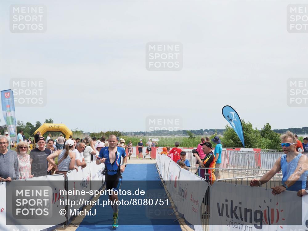 22.06.2025 - Viking Triathlon MichiJ http://msf.ph/oto/8080751 22.06.2025 14:23:15 Ziel 347 meine-sportfotos.de