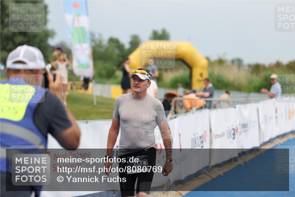 22.06.2025 - Viking Triathlon Yannick Fuchs http://msf.ph/oto/8080769 22.06.2025 17:03:33 Ziel 333 meine-sportfotos.de