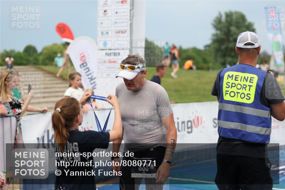 22.06.2025 - Viking Triathlon Yannick Fuchs http://msf.ph/oto/8080771 22.06.2025 17:03:38 Ziel 333 meine-sportfotos.de
