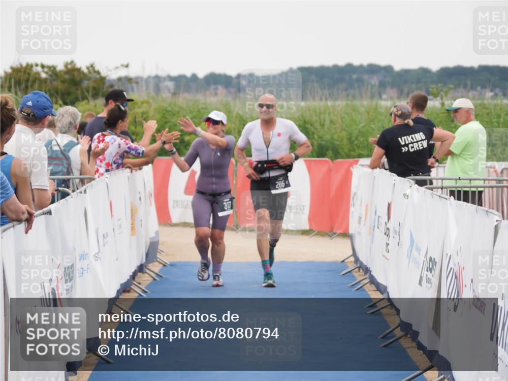 22.06.2025 - Viking Triathlon MichiJ http://msf.ph/oto/8080794 22.06.2025 15:57:51 Ziel 205, 317 meine-sportfotos.de