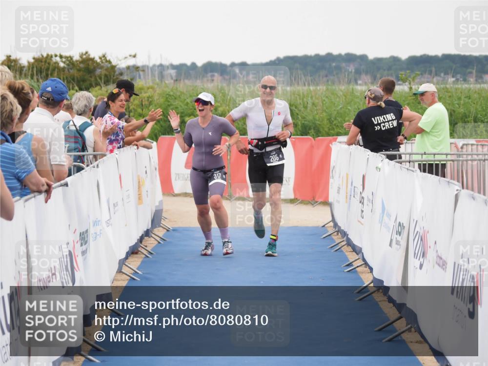 22.06.2025 - Viking Triathlon MichiJ http://msf.ph/oto/8080810 22.06.2025 15:57:51 Ziel 205, 317 meine-sportfotos.de