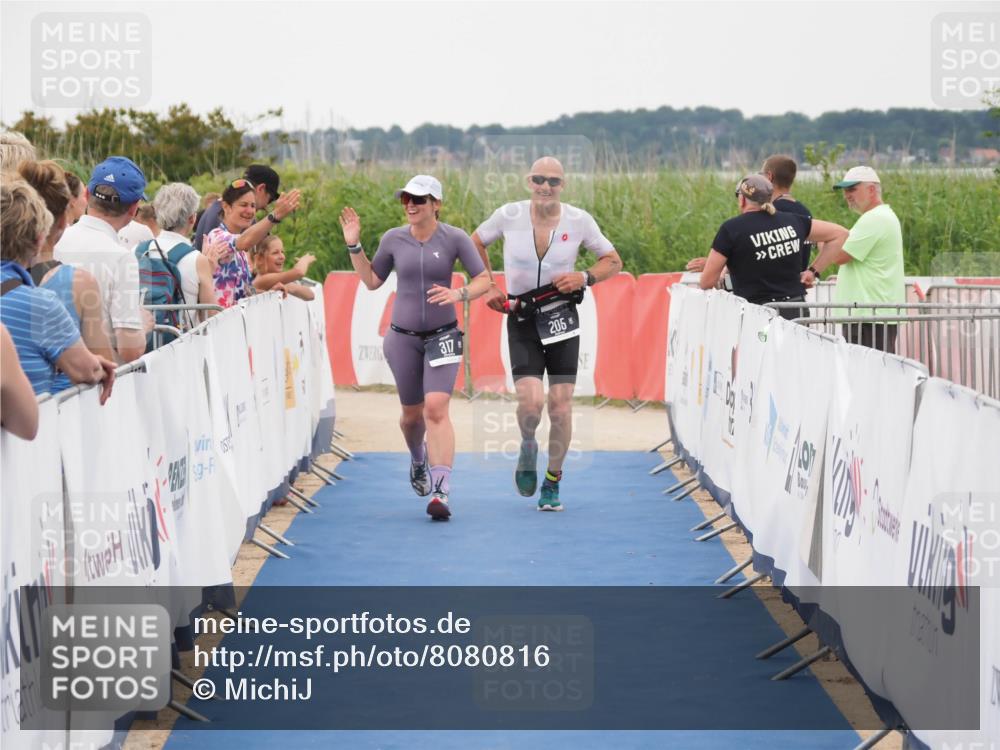 22.06.2025 - Viking Triathlon MichiJ http://msf.ph/oto/8080816 22.06.2025 15:57:51 Ziel 205, 317 meine-sportfotos.de