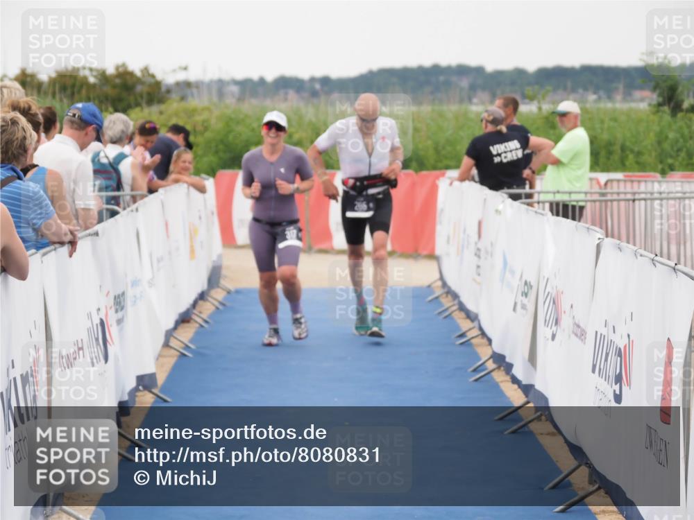 22.06.2025 - Viking Triathlon MichiJ http://msf.ph/oto/8080831 22.06.2025 15:57:52 Ziel 205, 317 meine-sportfotos.de