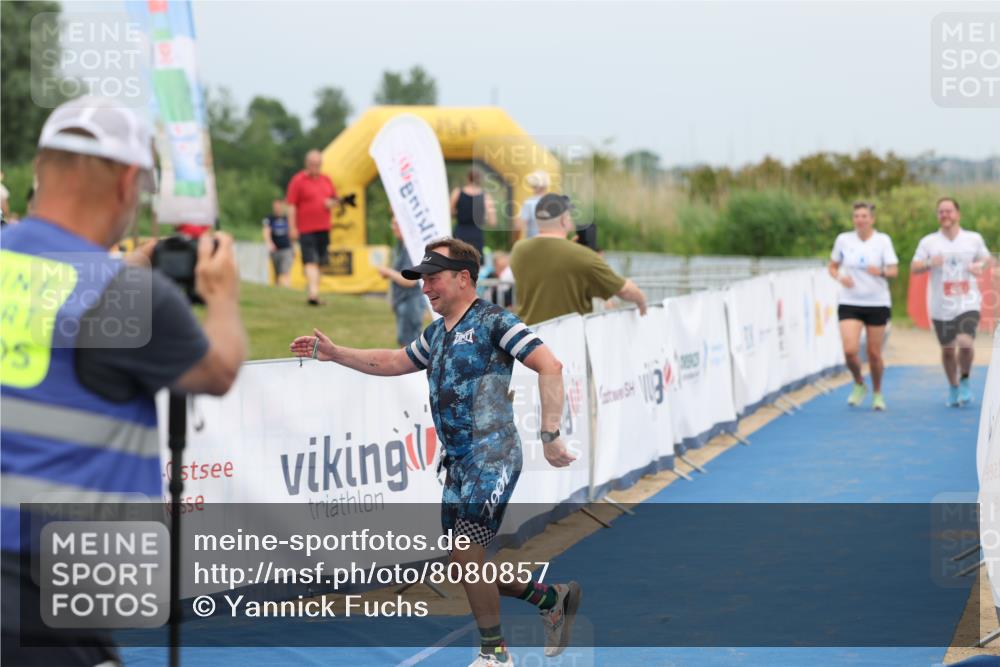 22.06.2025 - Viking Triathlon Yannick Fuchs http://msf.ph/oto/8080857 22.06.2025 17:04:48 Ziel 466, 656 meine-sportfotos.de