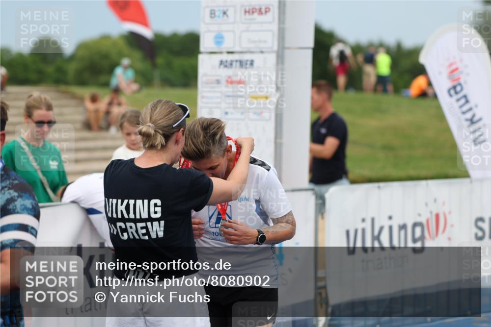 22.06.2025 - Viking Triathlon Yannick Fuchs http://msf.ph/oto/8080902 22.06.2025 17:05:05 Ziel  meine-sportfotos.de