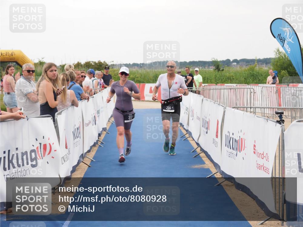 22.06.2025 - Viking Triathlon MichiJ http://msf.ph/oto/8080928 22.06.2025 15:57:54 Ziel 205, 317 meine-sportfotos.de