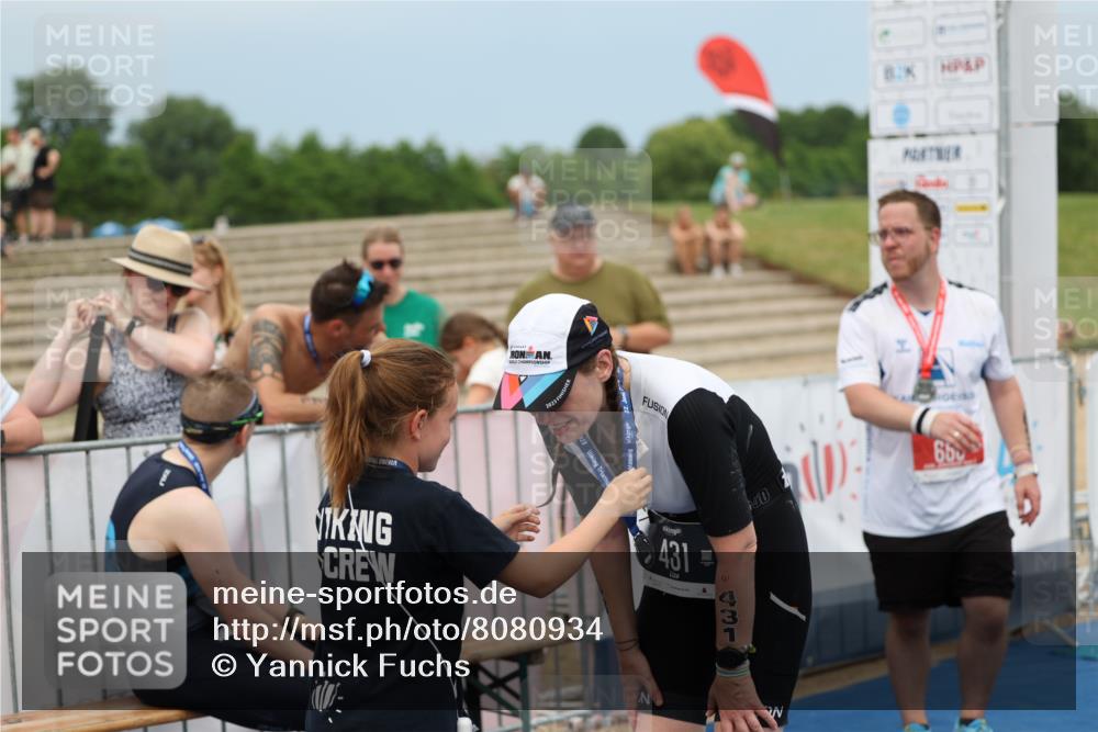 22.06.2025 - Viking Triathlon Yannick Fuchs http://msf.ph/oto/8080934 22.06.2025 17:05:52 Ziel  meine-sportfotos.de