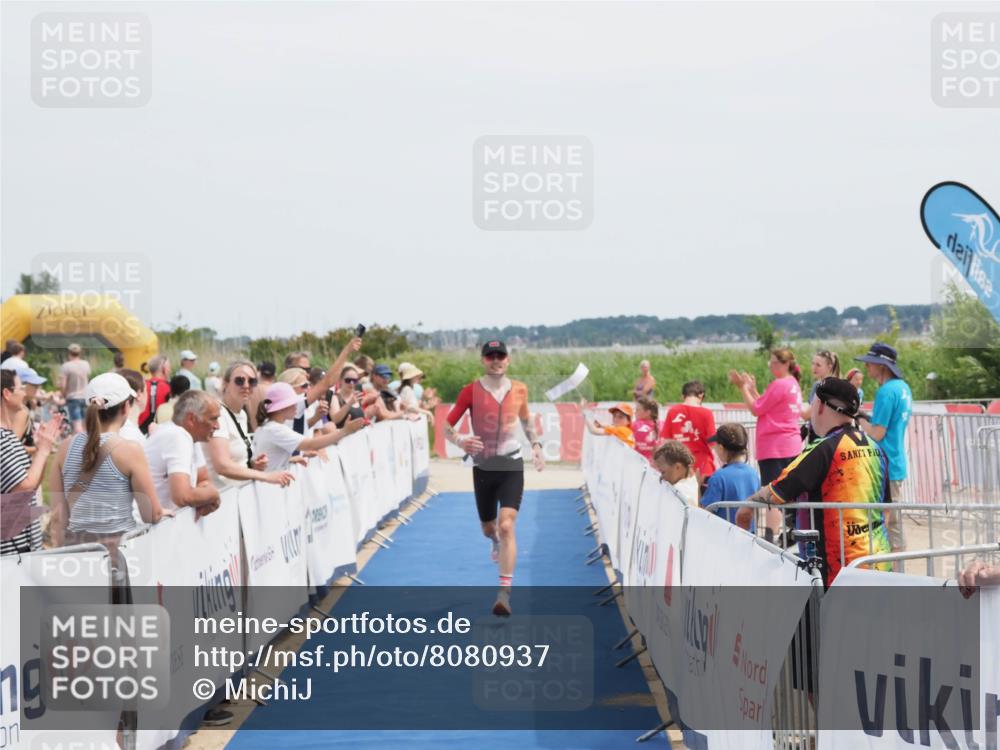 22.06.2025 - Viking Triathlon MichiJ http://msf.ph/oto/8080937 22.06.2025 14:23:49 Ziel 33 meine-sportfotos.de