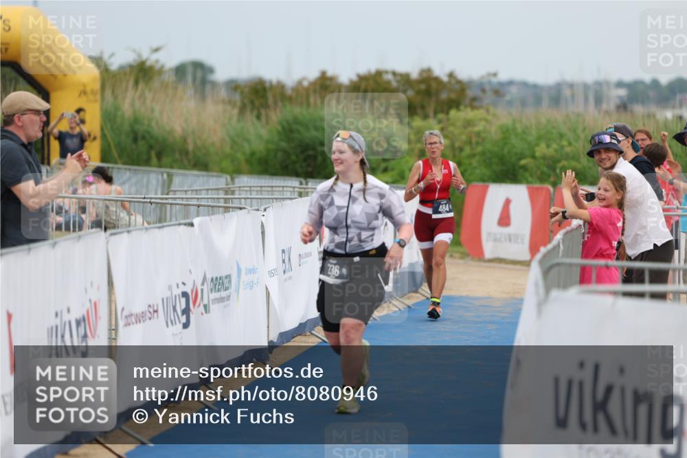 22.06.2025 - Viking Triathlon Yannick Fuchs http://msf.ph/oto/8080946 22.06.2025 17:07:19 Ziel 236 meine-sportfotos.de