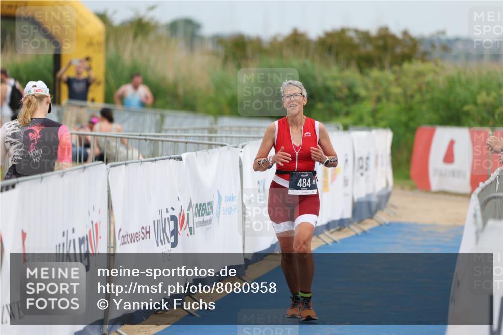 22.06.2025 - Viking Triathlon Yannick Fuchs http://msf.ph/oto/8080958 22.06.2025 17:07:23 Ziel 236, 484 meine-sportfotos.de