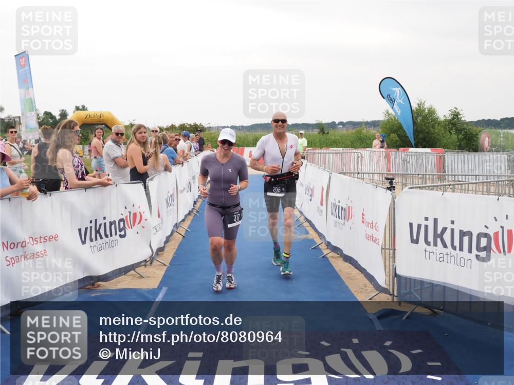 22.06.2025 - Viking Triathlon MichiJ http://msf.ph/oto/8080964 22.06.2025 15:57:55 Ziel 205, 317 meine-sportfotos.de