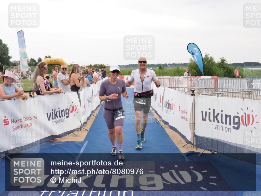 22.06.2025 - Viking Triathlon MichiJ http://msf.ph/oto/8080976 22.06.2025 15:57:56 Ziel 205, 317 meine-sportfotos.de