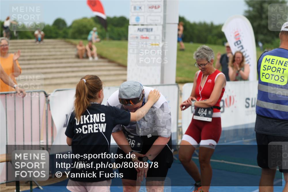 22.06.2025 - Viking Triathlon Yannick Fuchs http://msf.ph/oto/8080978 22.06.2025 17:07:28 Ziel 236, 484 meine-sportfotos.de