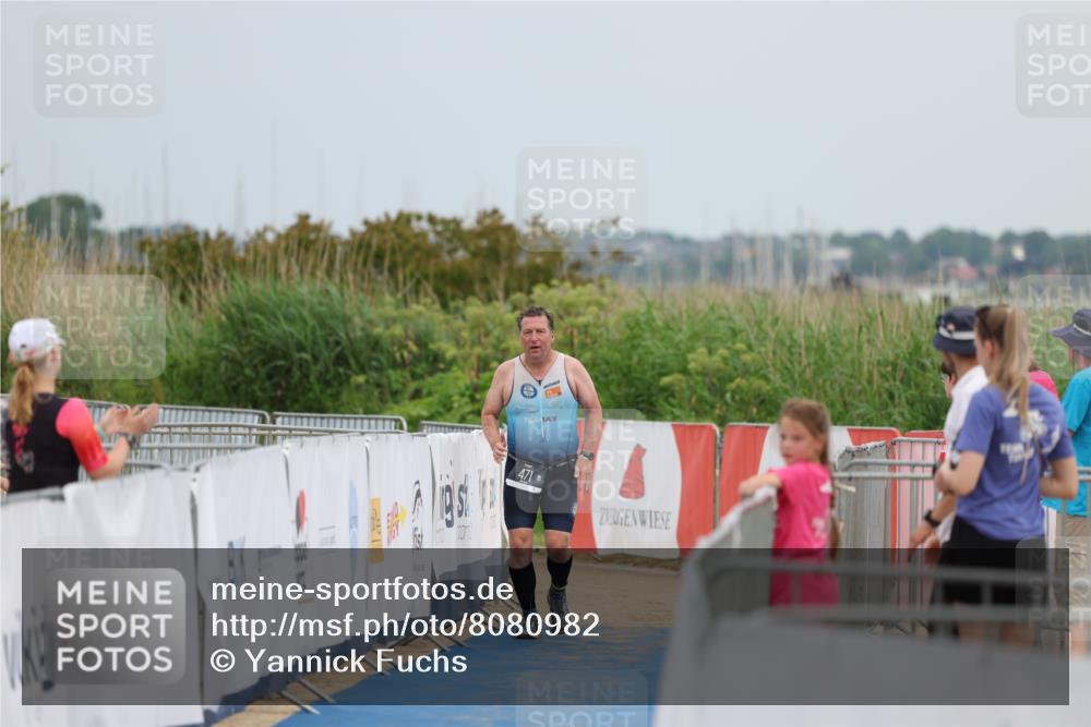 22.06.2025 - Viking Triathlon Yannick Fuchs http://msf.ph/oto/8080982 22.06.2025 17:07:31 Ziel 484 meine-sportfotos.de