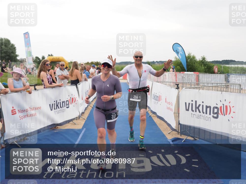 22.06.2025 - Viking Triathlon MichiJ http://msf.ph/oto/8080987 22.06.2025 15:57:56 Ziel 205, 317 meine-sportfotos.de