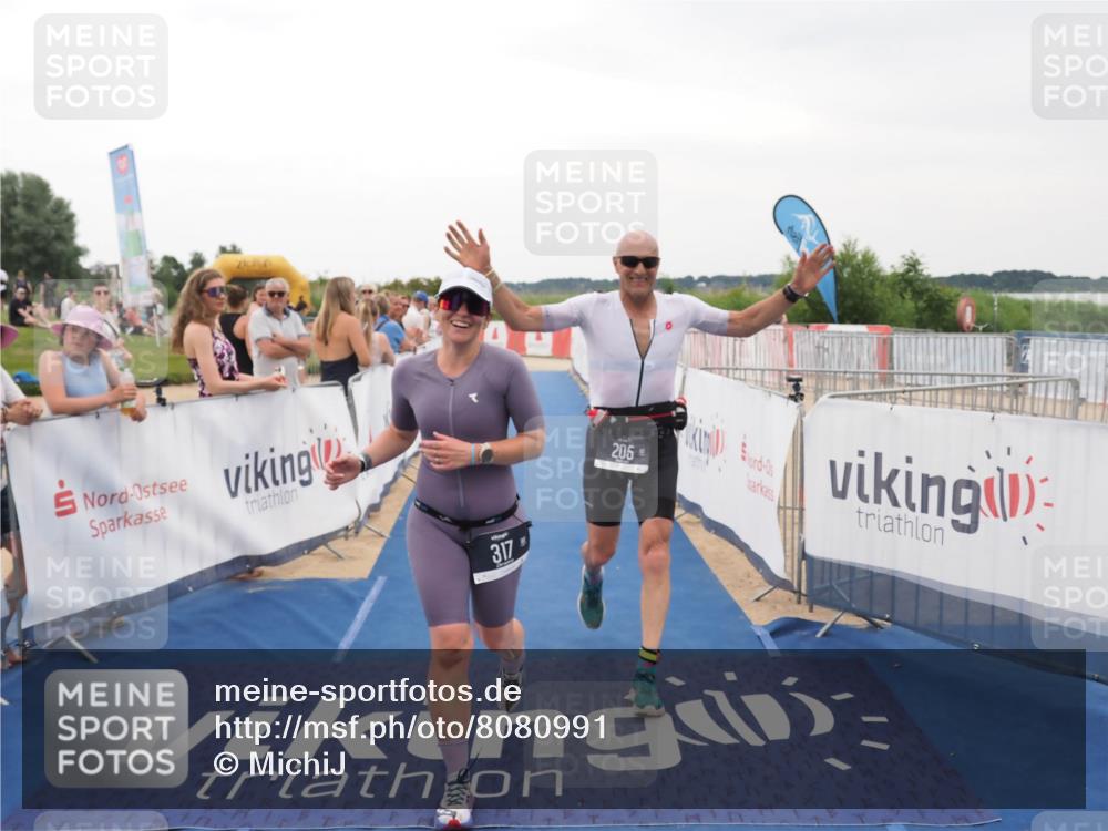 22.06.2025 - Viking Triathlon MichiJ http://msf.ph/oto/8080991 22.06.2025 15:57:56 Ziel 205, 317 meine-sportfotos.de