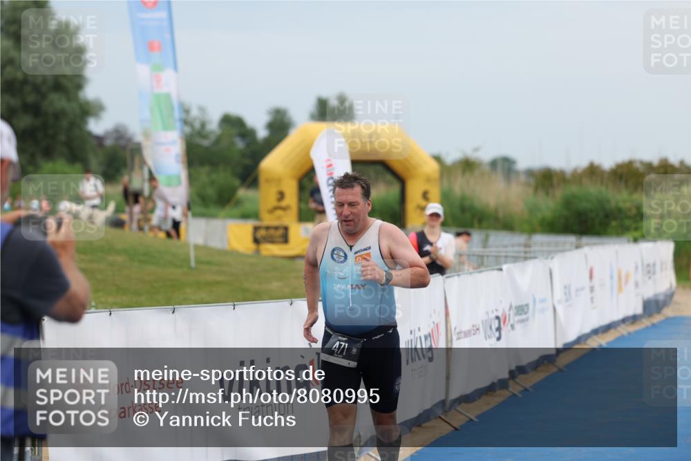 22.06.2025 - Viking Triathlon Yannick Fuchs http://msf.ph/oto/8080995 22.06.2025 17:07:40 Ziel 471 meine-sportfotos.de