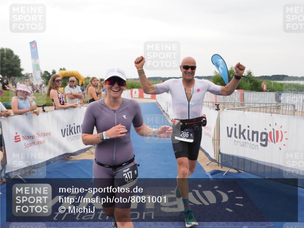22.06.2025 - Viking Triathlon MichiJ http://msf.ph/oto/8081001 22.06.2025 15:57:57 Ziel 205, 317 meine-sportfotos.de