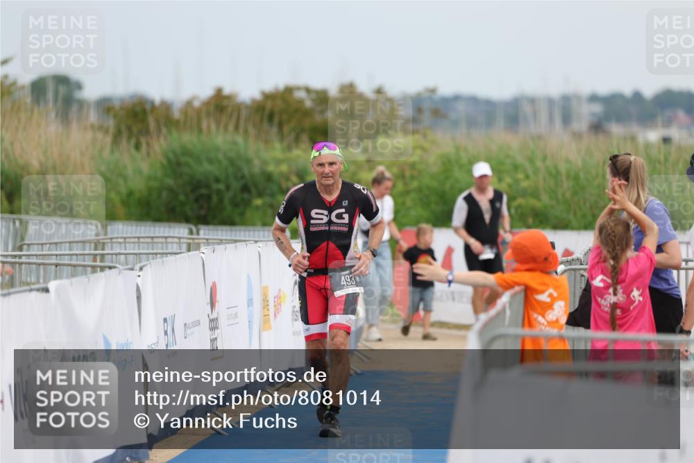 22.06.2025 - Viking Triathlon Yannick Fuchs http://msf.ph/oto/8081014 22.06.2025 17:09:37 Ziel  meine-sportfotos.de