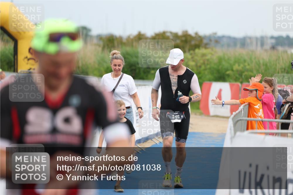 22.06.2025 - Viking Triathlon Yannick Fuchs http://msf.ph/oto/8081038 22.06.2025 17:09:46 Ziel 246, 493 meine-sportfotos.de