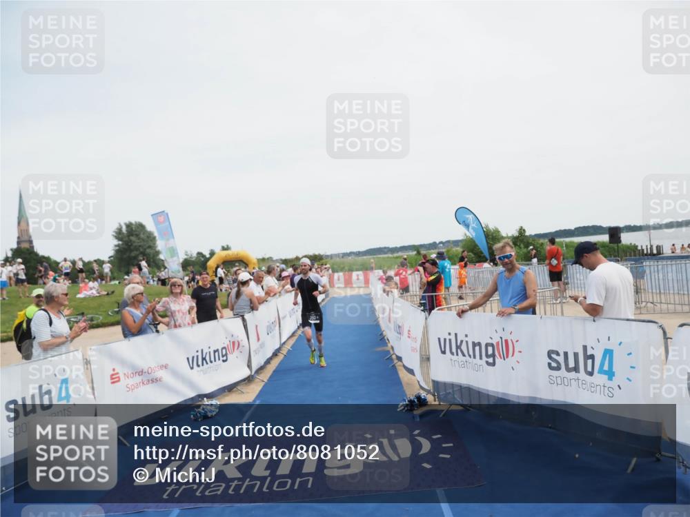 22.06.2025 - Viking Triathlon MichiJ http://msf.ph/oto/8081052 22.06.2025 14:24:59 Ziel 393 meine-sportfotos.de