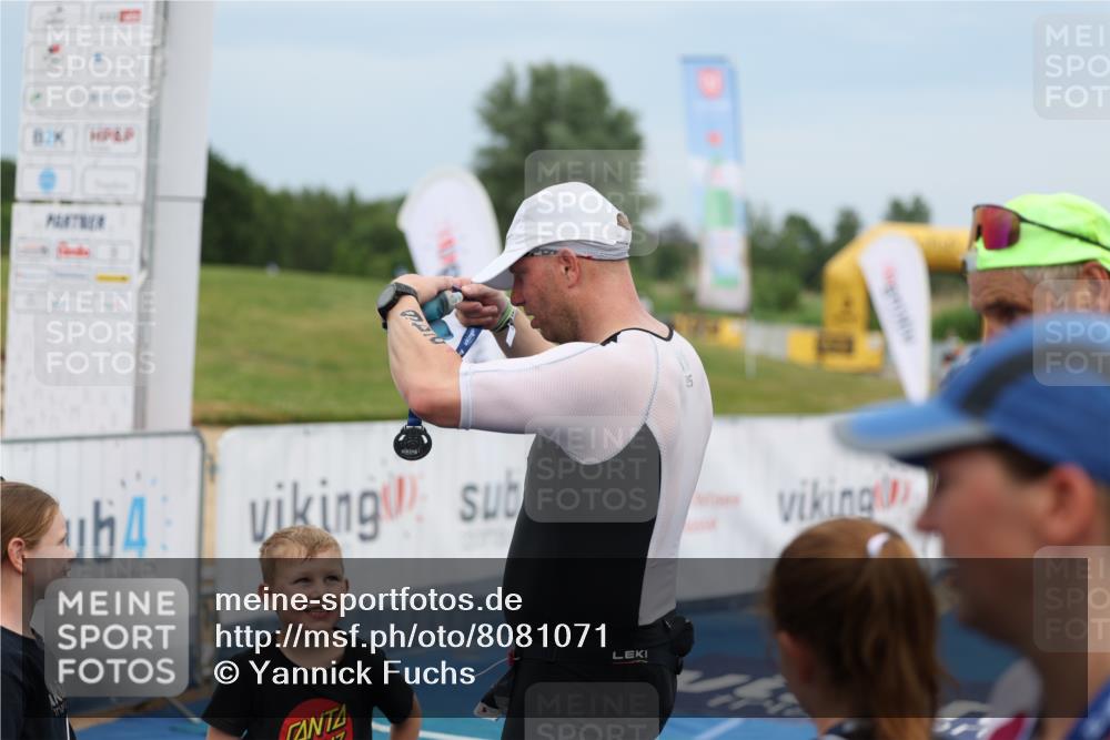 22.06.2025 - Viking Triathlon Yannick Fuchs http://msf.ph/oto/8081071 22.06.2025 17:10:03 Ziel  meine-sportfotos.de