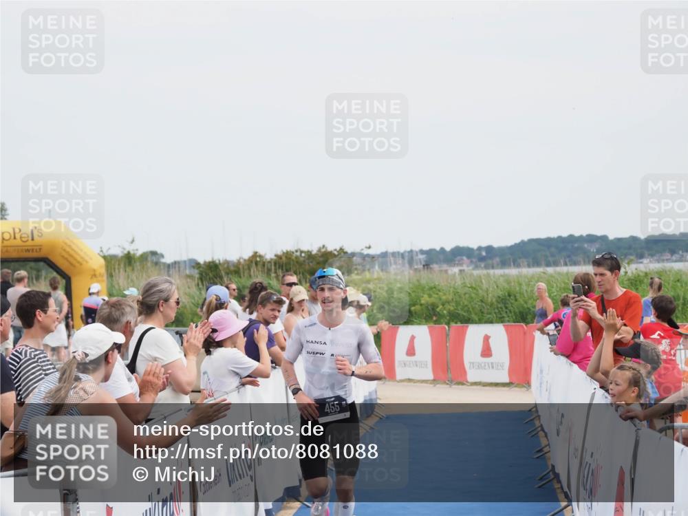 22.06.2025 - Viking Triathlon MichiJ http://msf.ph/oto/8081088 22.06.2025 14:25:48 Ziel 455 meine-sportfotos.de
