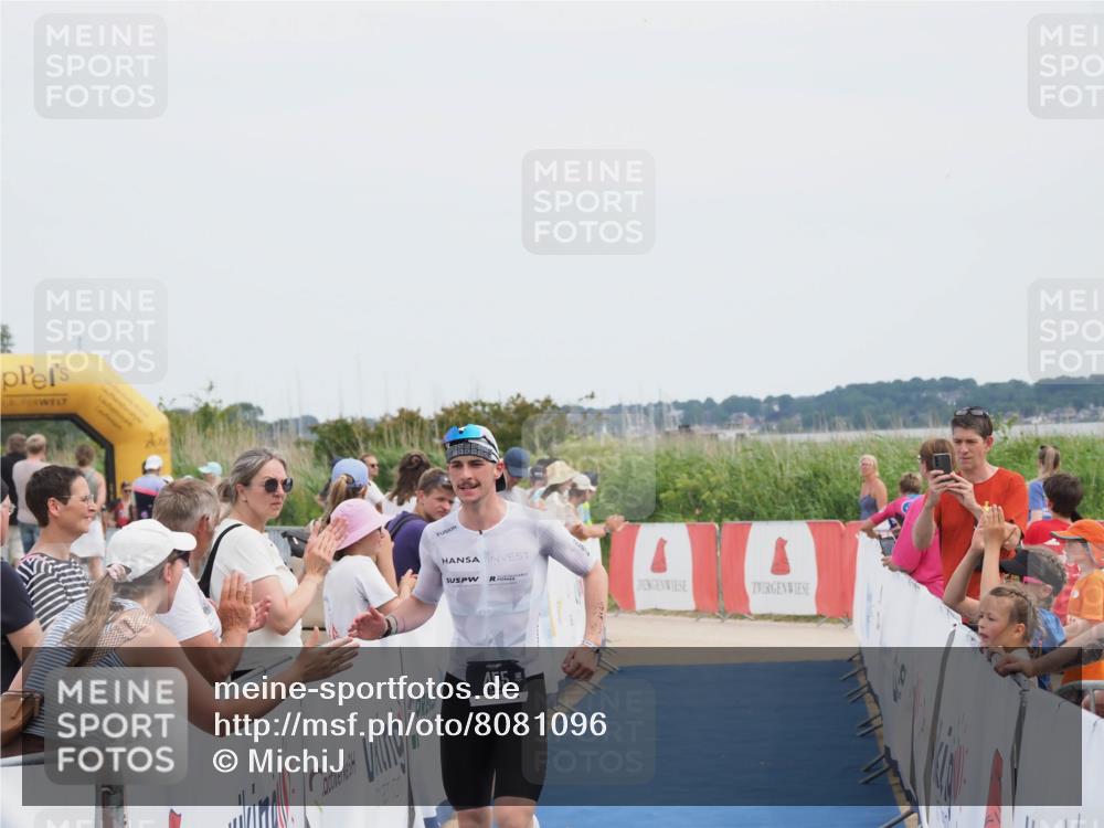 22.06.2025 - Viking Triathlon MichiJ http://msf.ph/oto/8081096 22.06.2025 14:25:48 Ziel 455 meine-sportfotos.de
