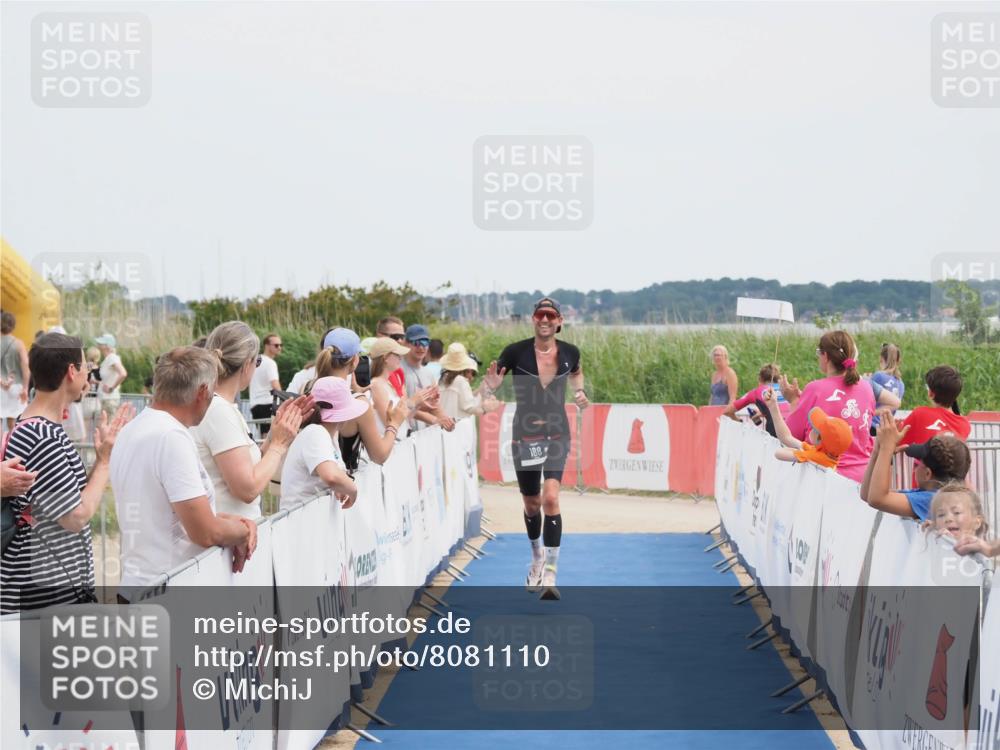 22.06.2025 - Viking Triathlon MichiJ http://msf.ph/oto/8081110 22.06.2025 14:26:01 Ziel 188 meine-sportfotos.de