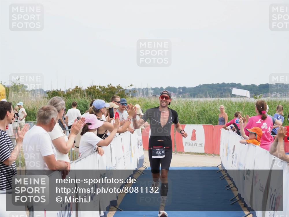 22.06.2025 - Viking Triathlon MichiJ http://msf.ph/oto/8081132 22.06.2025 14:26:02 Ziel 188 meine-sportfotos.de