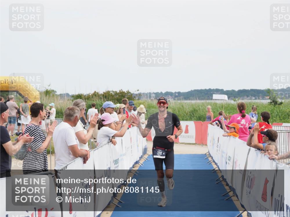 22.06.2025 - Viking Triathlon MichiJ http://msf.ph/oto/8081145 22.06.2025 14:26:03 Ziel 188 meine-sportfotos.de