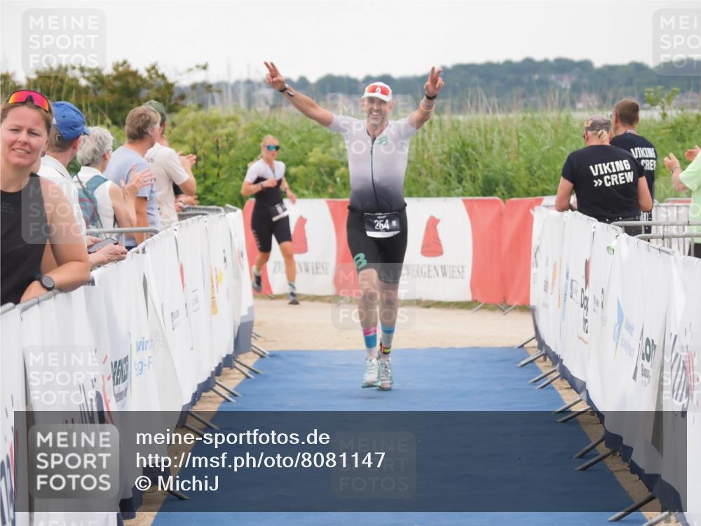 22.06.2025 - Viking Triathlon MichiJ http://msf.ph/oto/8081147 22.06.2025 15:58:40 Ziel 254 meine-sportfotos.de