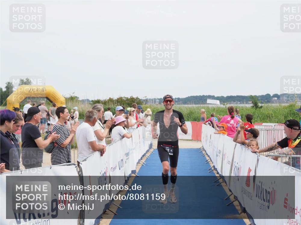22.06.2025 - Viking Triathlon MichiJ http://msf.ph/oto/8081159 22.06.2025 14:26:03 Ziel 188 meine-sportfotos.de