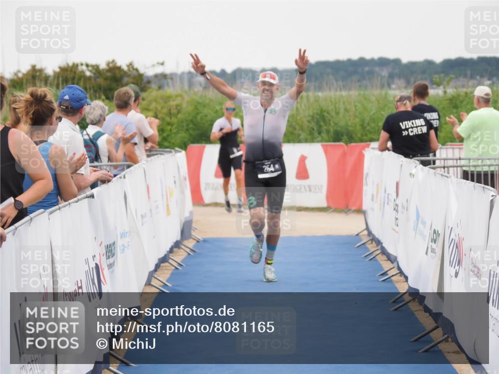 22.06.2025 - Viking Triathlon MichiJ http://msf.ph/oto/8081165 22.06.2025 15:58:41 Ziel 254 meine-sportfotos.de