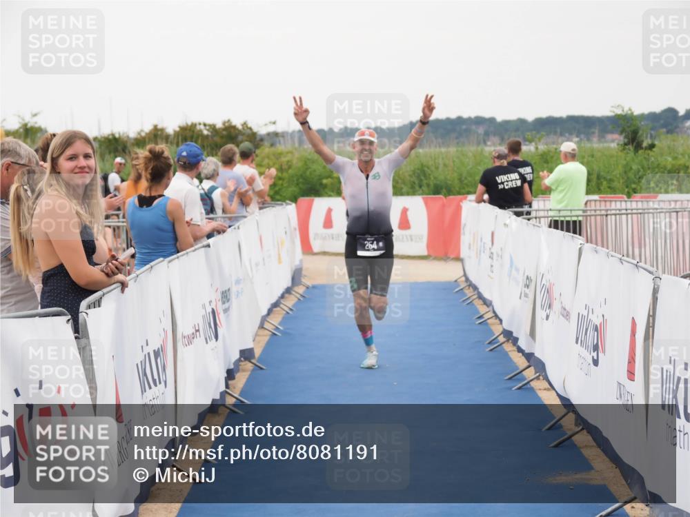 22.06.2025 - Viking Triathlon MichiJ http://msf.ph/oto/8081191 22.06.2025 15:58:42 Ziel 18, 254 meine-sportfotos.de