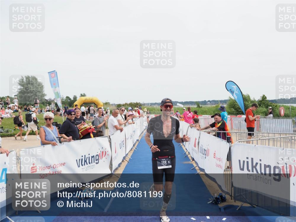 22.06.2025 - Viking Triathlon MichiJ http://msf.ph/oto/8081199 22.06.2025 14:26:05 Ziel 188 meine-sportfotos.de