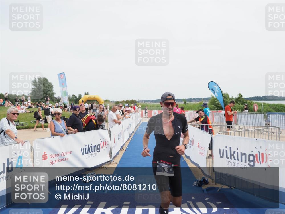22.06.2025 - Viking Triathlon MichiJ http://msf.ph/oto/8081210 22.06.2025 14:26:05 Ziel 188 meine-sportfotos.de