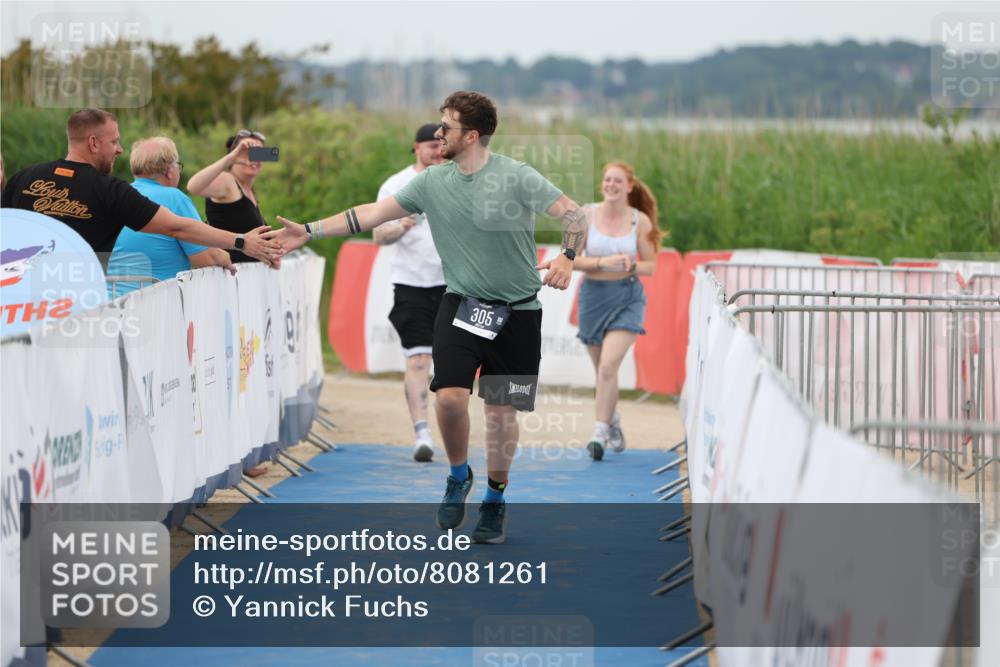 22.06.2025 - Viking Triathlon Yannick Fuchs http://msf.ph/oto/8081261 22.06.2025 17:41:51 Ziel 305 meine-sportfotos.de